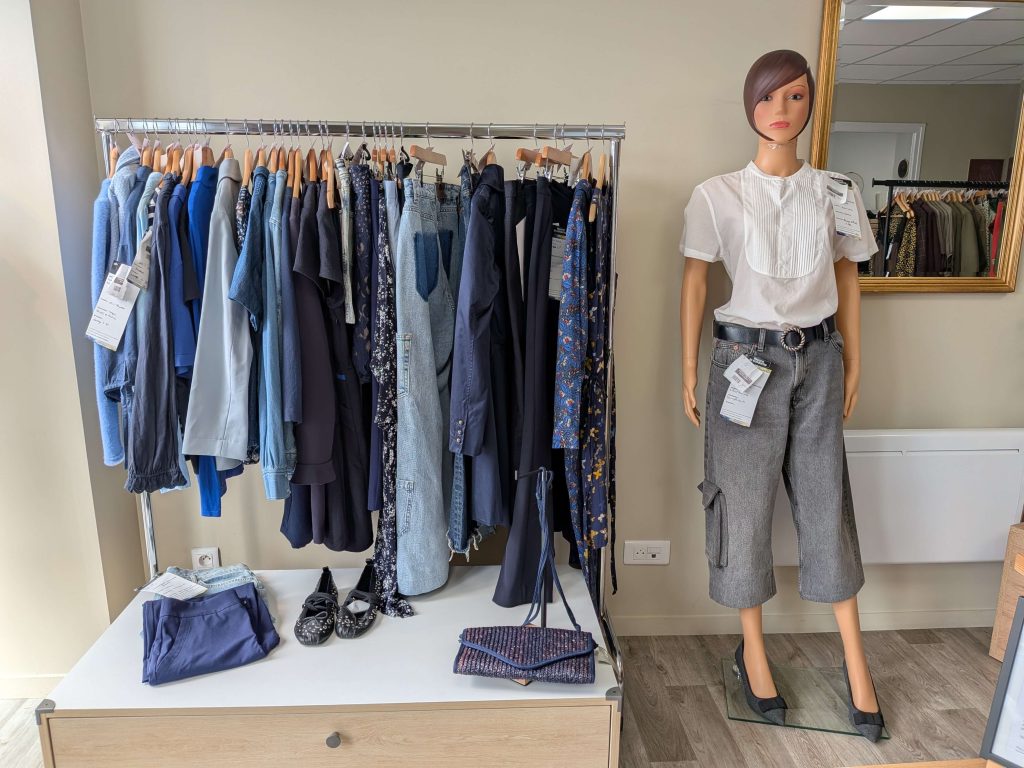 Intérieur du showroom FAIRE situé à Beauvais dans l'Oise